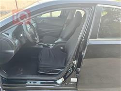أكورا TLX